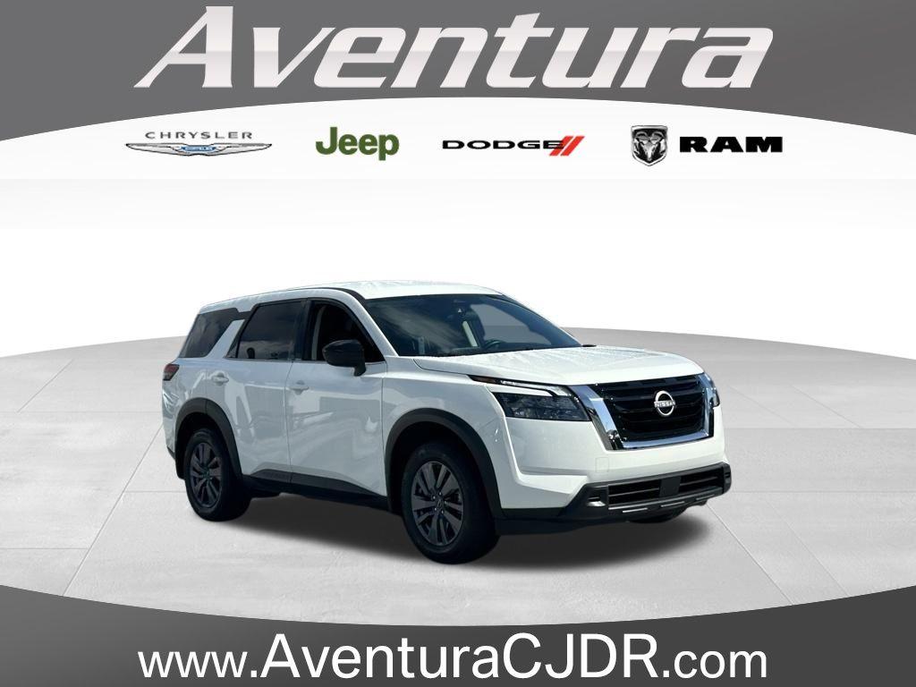 Thumbnail image of 2024 Nissan Pathfinder at Aventura Chrysler Jeep Dodge Ram