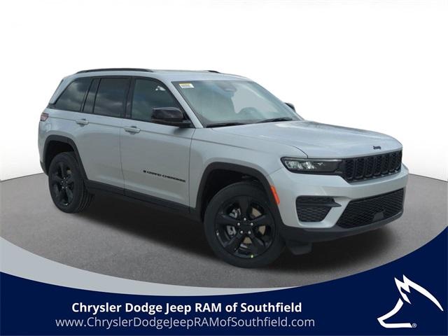 Thumbnail image of 2025 Jeep Grand Cherokee at Chrysler Dodge Jeep Ram of Southfield
