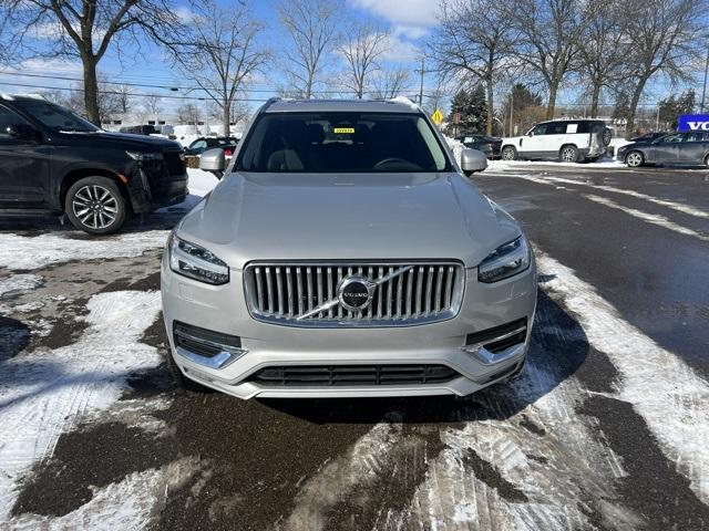 Thumbnail image of 2025 Volvo XC90 at LaFontaine Volvo Cars of Farmington Hills