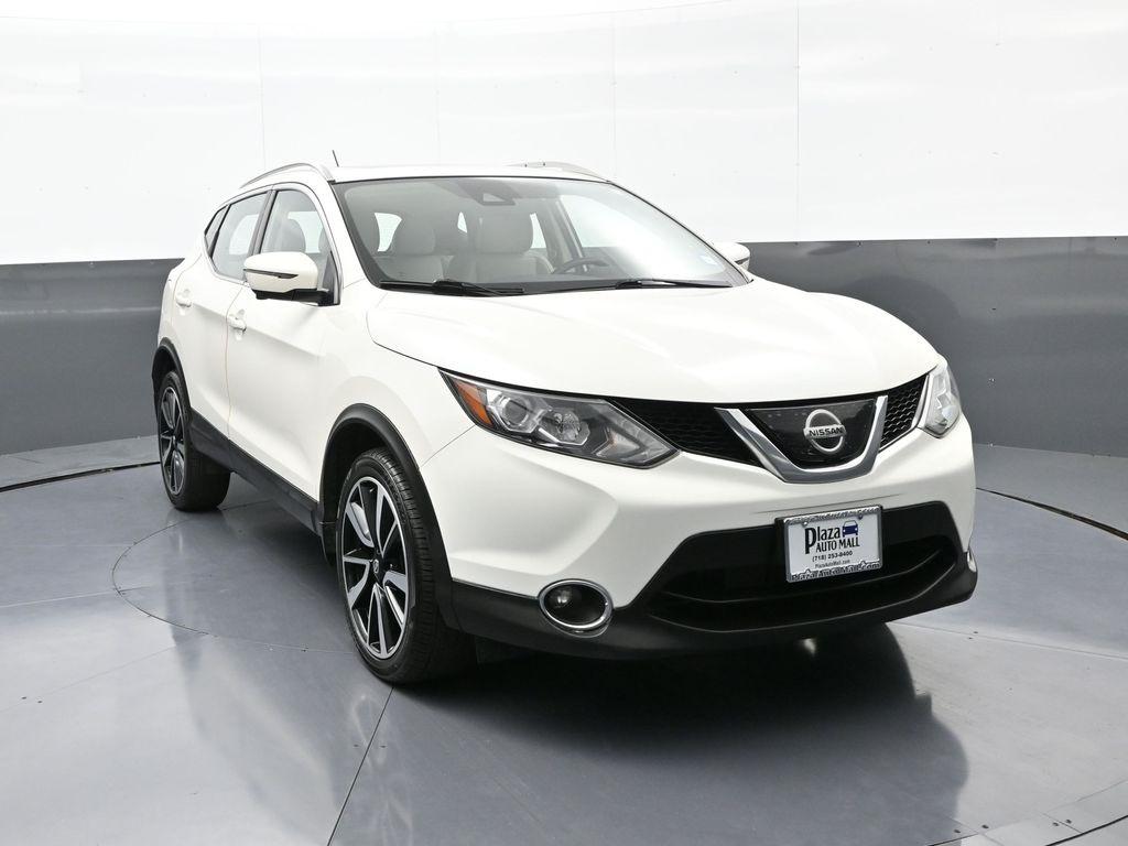Thumbnail image of 2018 Nissan Rogue Sport at Plaza Honda