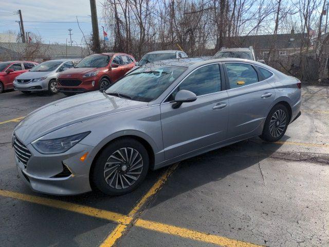 Thumbnail image of 2023 Hyundai SONATA Hybrid at LaFontaine Volkswagen Mazda of Livonia