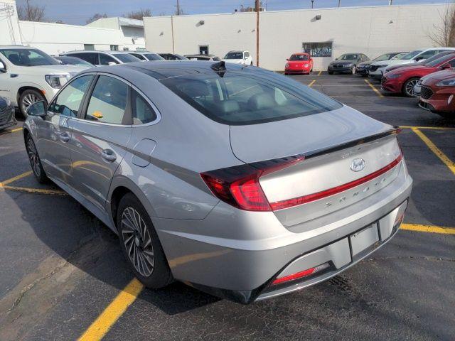 Thumbnail image of 2023 Hyundai SONATA Hybrid at LaFontaine Volkswagen Mazda of Livonia