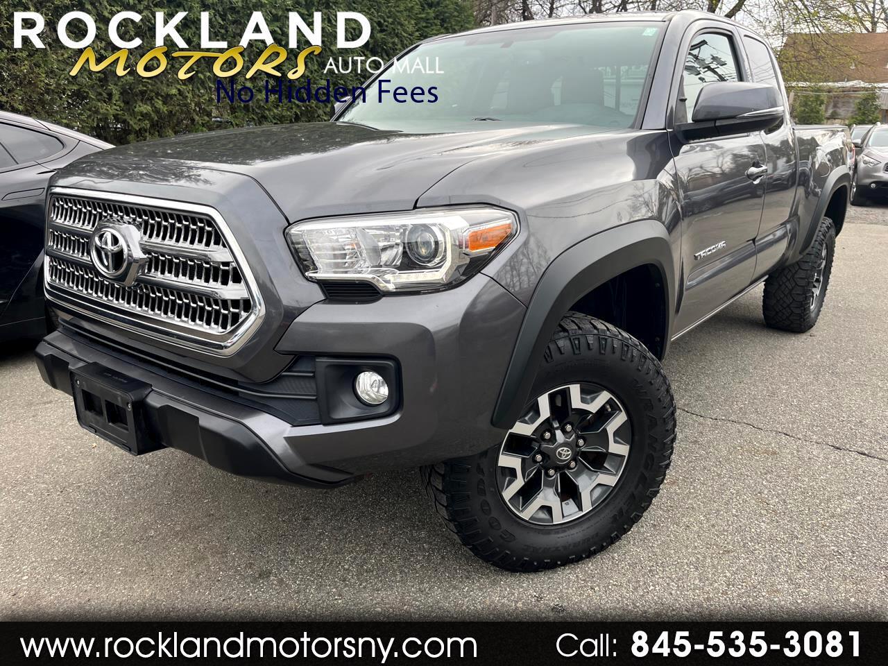 Thumbnail image of 2016 Toyota Tacoma at Rockland Motors