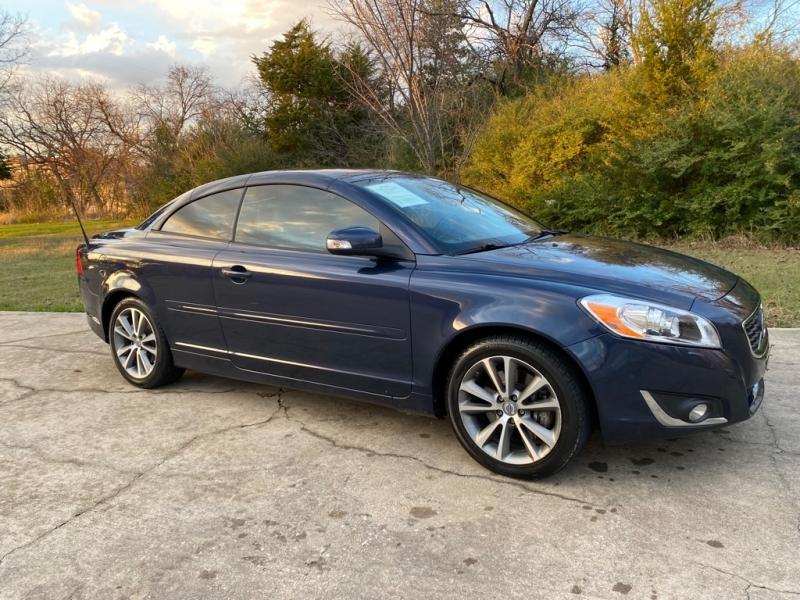 Thumbnail image of 2013 Volvo C70 at Easy Finance Auto Sales