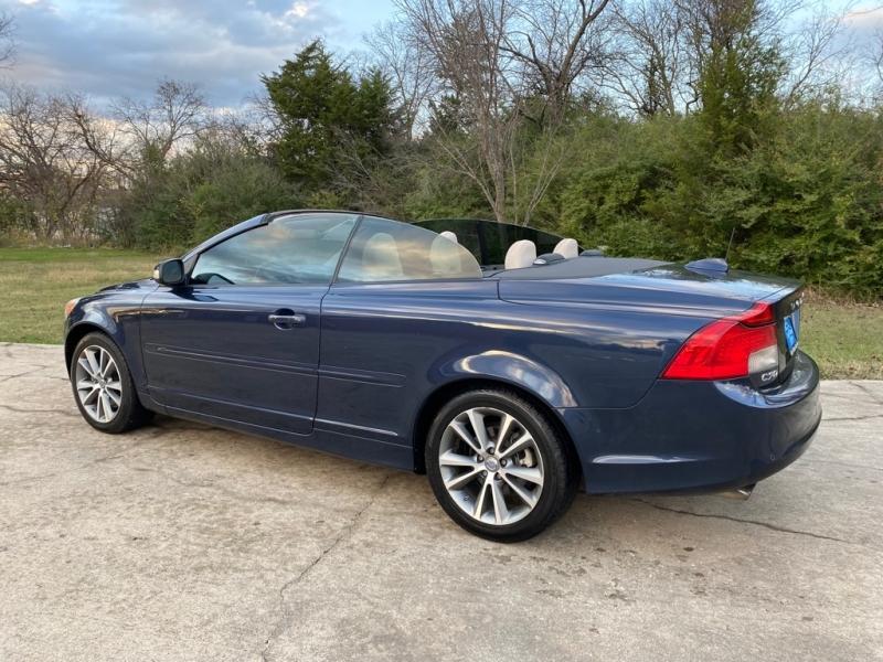 Thumbnail image of 2013 Volvo C70 at Easy Finance Auto Sales