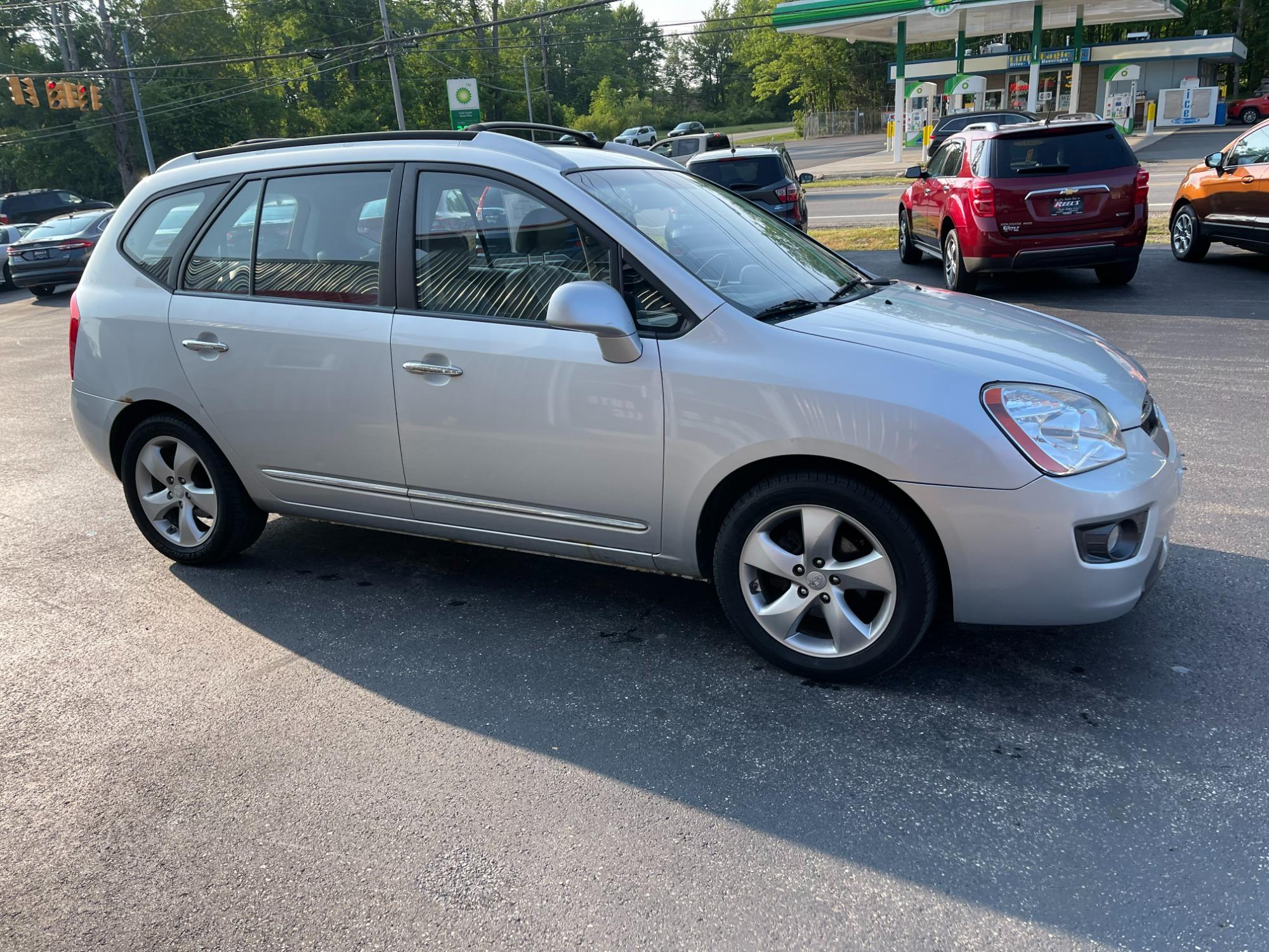 Thumbnail image of 2007 Kia Rondo at Reel's Auto Sales