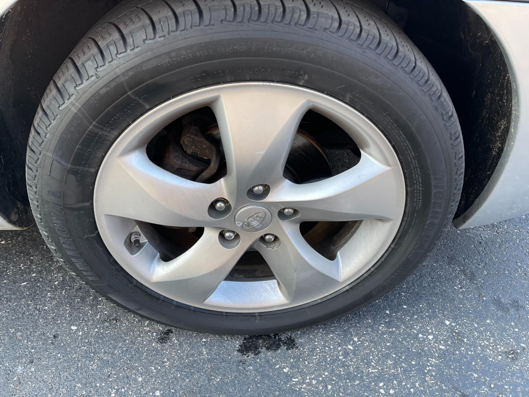 Thumbnail image of 2007 Kia Rondo at Reel's Auto Sales