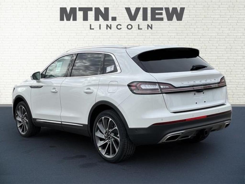 Thumbnail image of 2022 Lincoln Nautilus at MTN. View Ford