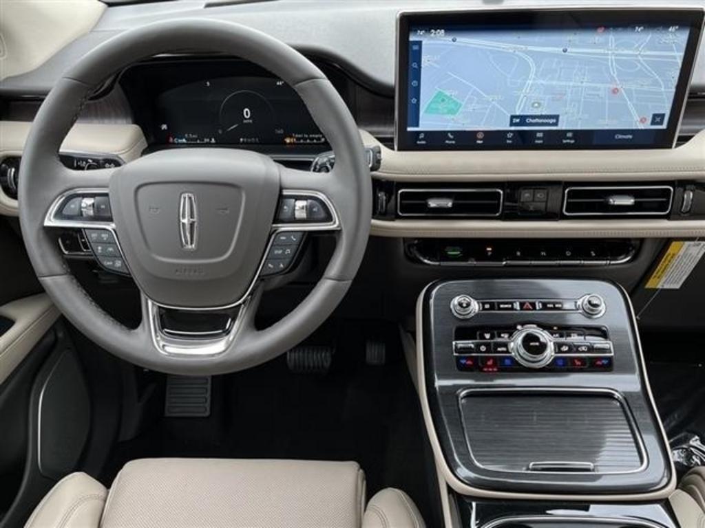Thumbnail image of 2022 Lincoln Nautilus at MTN. View Ford