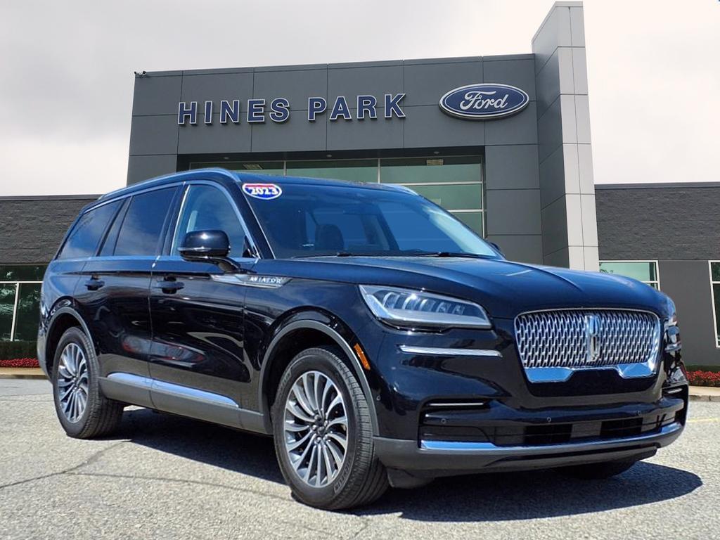 Thumbnail image of 2023 Lincoln Aviator at Hines Park Ford