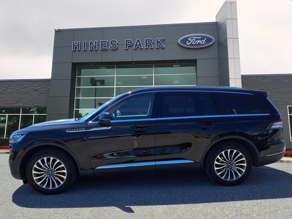 Thumbnail image of 2023 Lincoln Aviator at Hines Park Ford