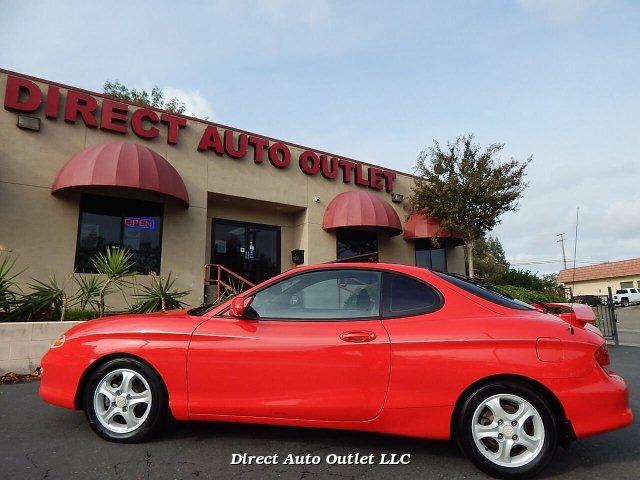 Thumbnail image of 2001 Hyundai Tiburon at Direct Auto Outlet LLC