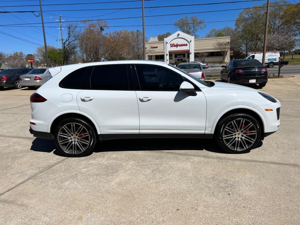 Thumbnail image of 2015 Porsche Cayenne at Stallion Motors