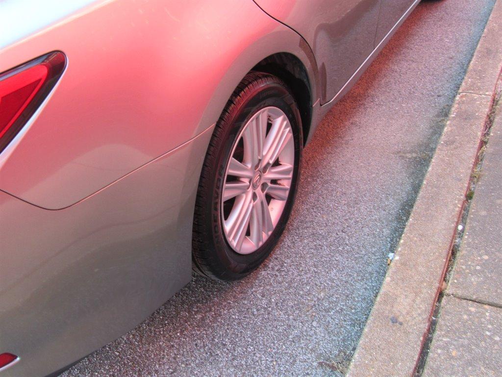 Thumbnail image of 2015 Lexus ES 350 at Charlie Davis Motorz LLC