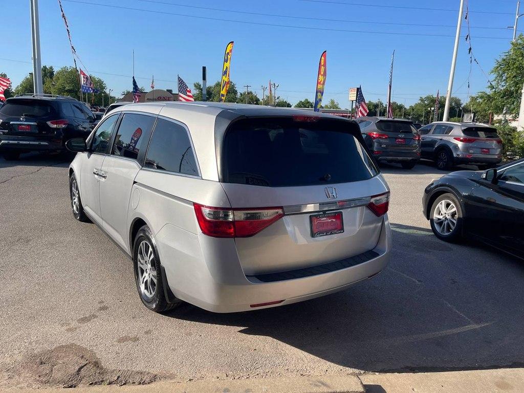 Thumbnail image of 2013 Honda Odyssey at LAND OF CARS