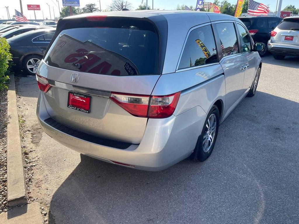 Thumbnail image of 2013 Honda Odyssey at LAND OF CARS