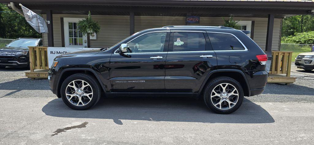 Thumbnail image of 2019 Jeep Grand Cherokee at RJ MCGLYNN'S AUTO EXCHANGE LLC.