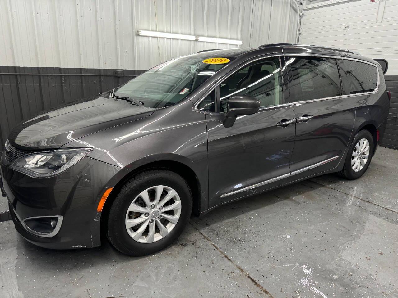 Thumbnail image of 2019 Chrysler Pacifica at Jeffs Northshore Auto