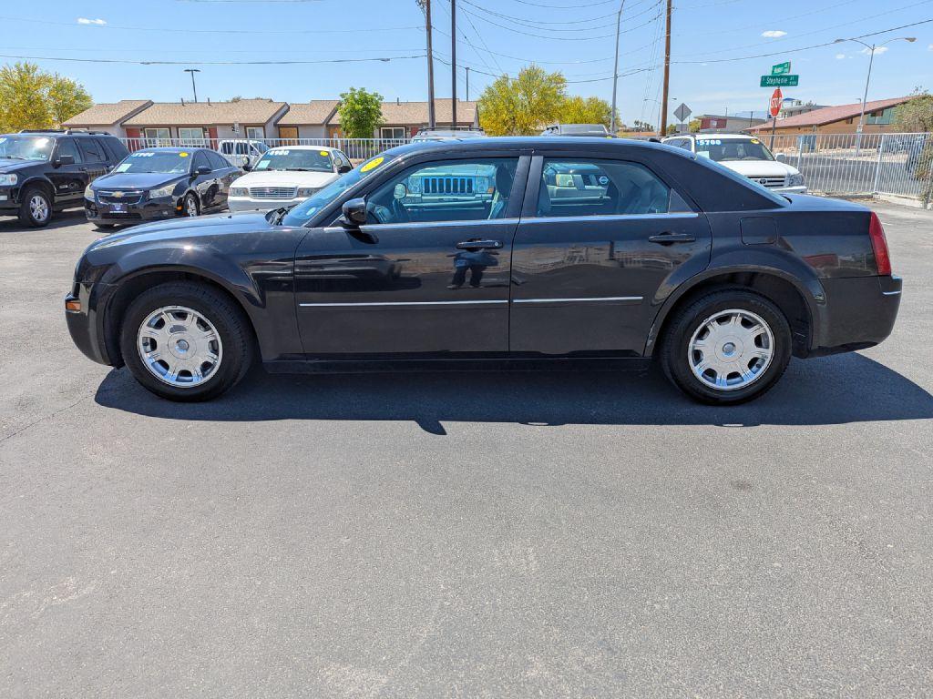 Thumbnail image of 2006 Chrysler 300 at DISCO MOTORS