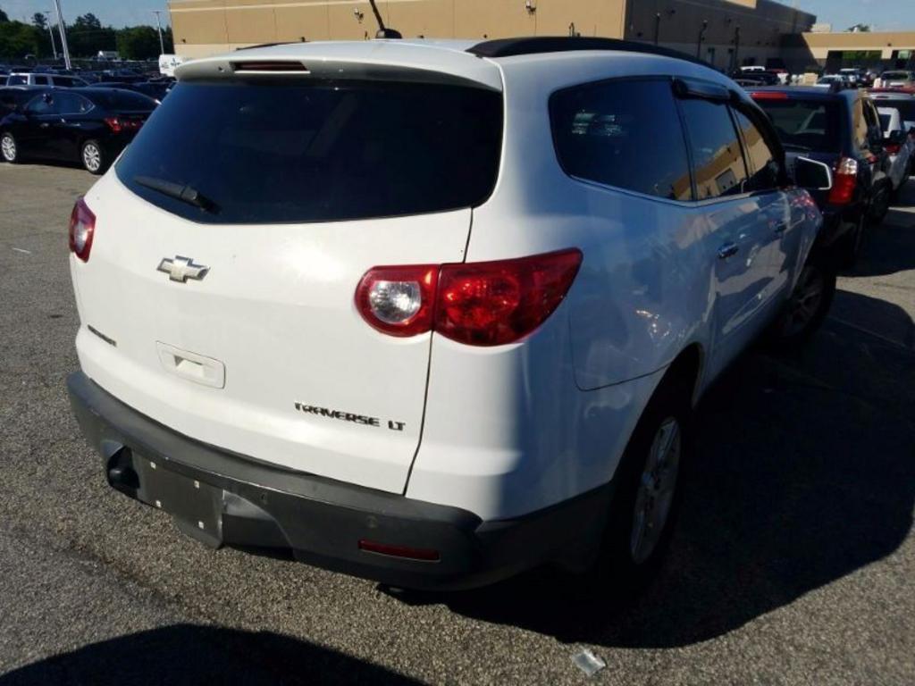 Thumbnail image of 2010 Chevrolet Traverse at Happy Days Auto Sales