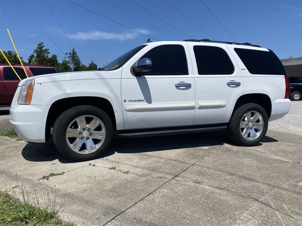 Thumbnail image of 2007 GMC Yukon at B & B Auto Sales