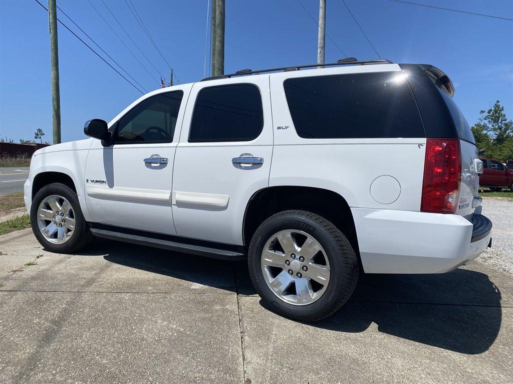Thumbnail image of 2007 GMC Yukon at B & B Auto Sales