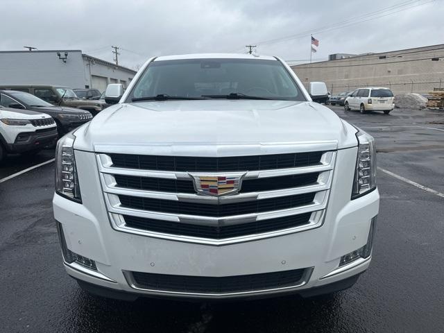 Thumbnail image of 2019 Cadillac Escalade at Golling Chrysler Dodge Jeep Ram of Roseville