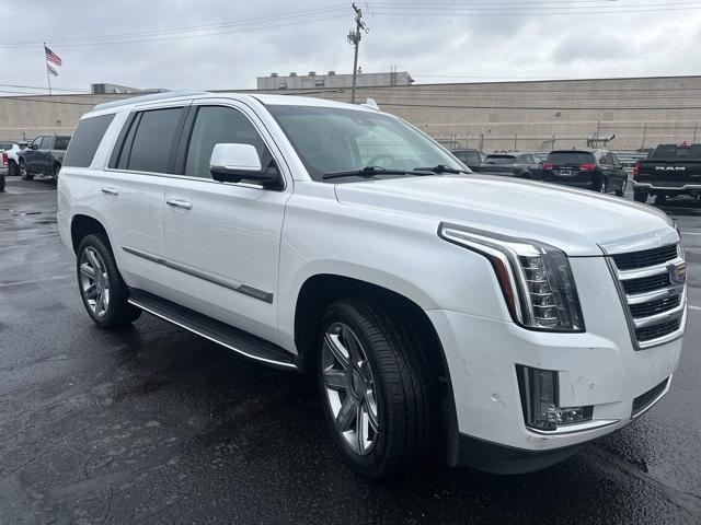 Thumbnail image of 2019 Cadillac Escalade at Golling Chrysler Dodge Jeep Ram of Roseville