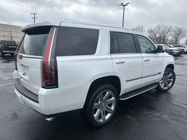 Thumbnail image of 2019 Cadillac Escalade at Golling Chrysler Dodge Jeep Ram of Roseville