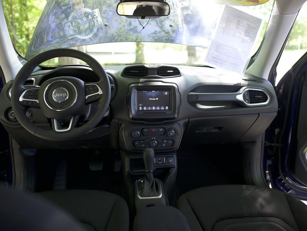 Thumbnail image of 2018 Jeep Renegade at Barrons' Automotive LLC