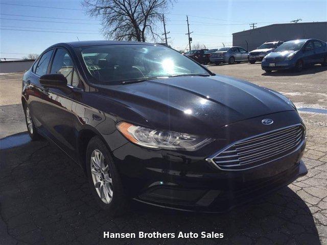 Thumbnail image of 2017 Ford Fusion at Hansen Brothers Auto Sales