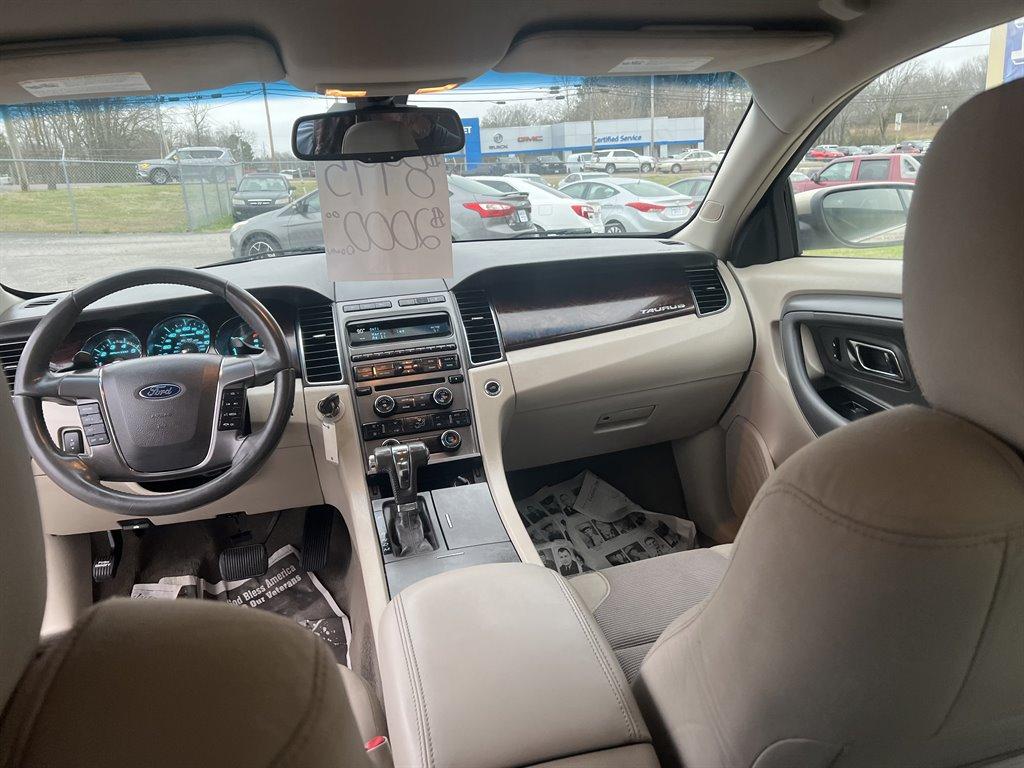 Thumbnail image of 2010 Ford Taurus at RIDES TO GO, INC