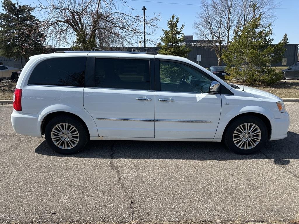 Thumbnail image of 2014 Chrysler Town and Country at LaFontaine Infiniti of Ann Arbor