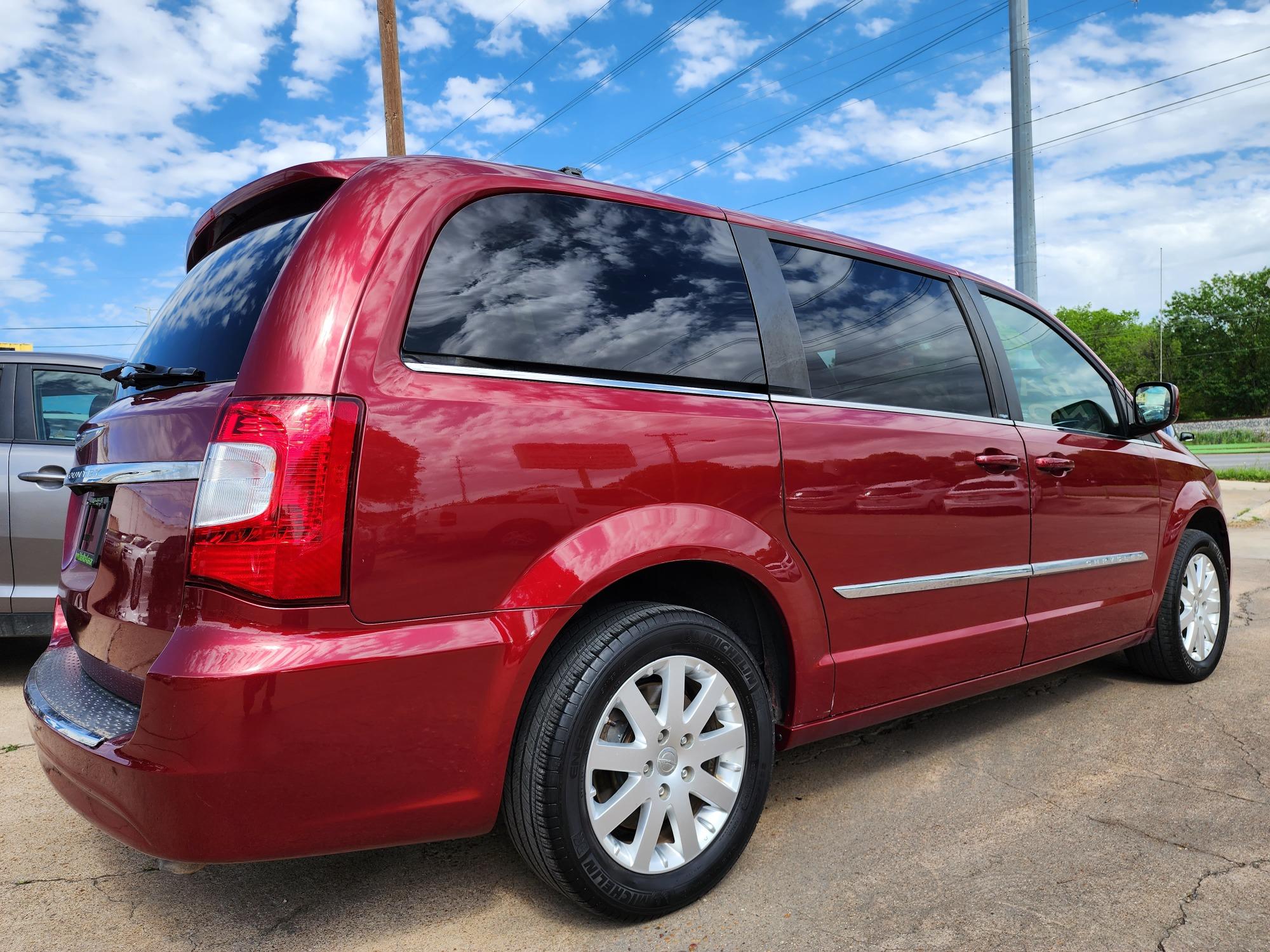 Thumbnail image of 2014 Chrysler Town and Country at DallasAutos4less of Garland, TX