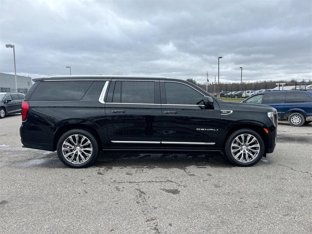 Thumbnail image of 2022 GMC Yukon XL at LaFontaine Chevrolet Buick GMC of St. Clair