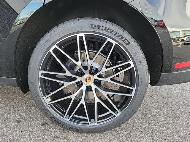 Thumbnail image of 2025 Porsche Macan at Porsche of Kings Auto Mall