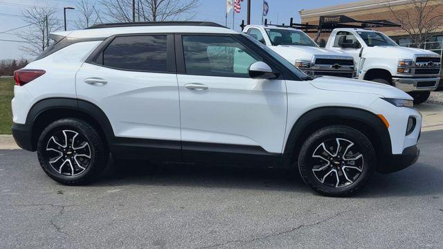Thumbnail image of 2023 Chevrolet Trailblazer at Lafontaine Chevrolet