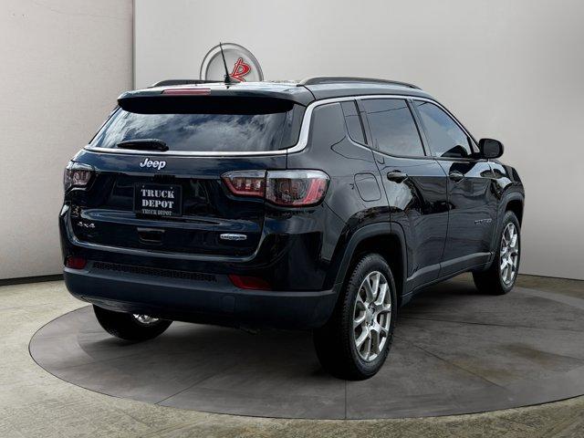 Thumbnail image of 2022 Jeep Compass at Low Book Sales