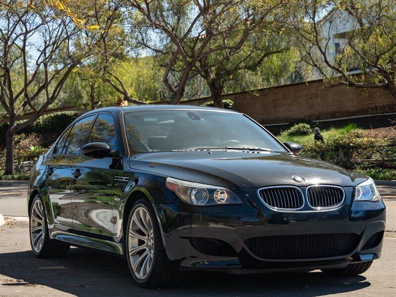 Thumbnail image of 2007 BMW M5 at PARADISE Automotive Group INC.