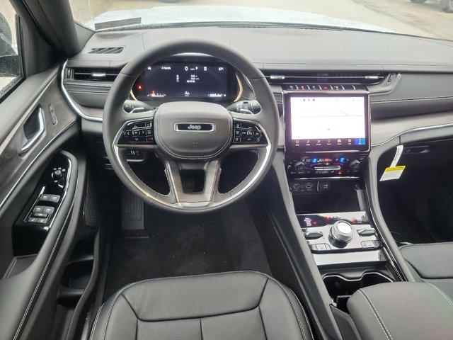 Thumbnail image of 2025 Jeep Grand Cherokee L at CDJR Norristown - Used