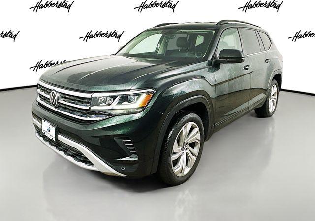 Thumbnail image of 2022 Volkswagen Atlas at Habberstad BMW of Huntington