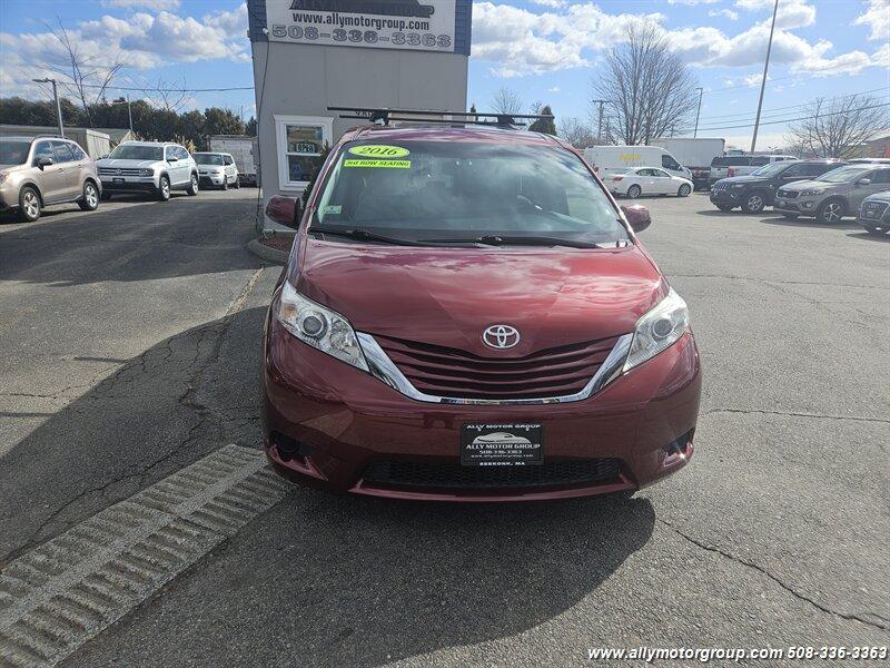 Thumbnail image of 2016 Toyota Sienna at Ally Motor Group