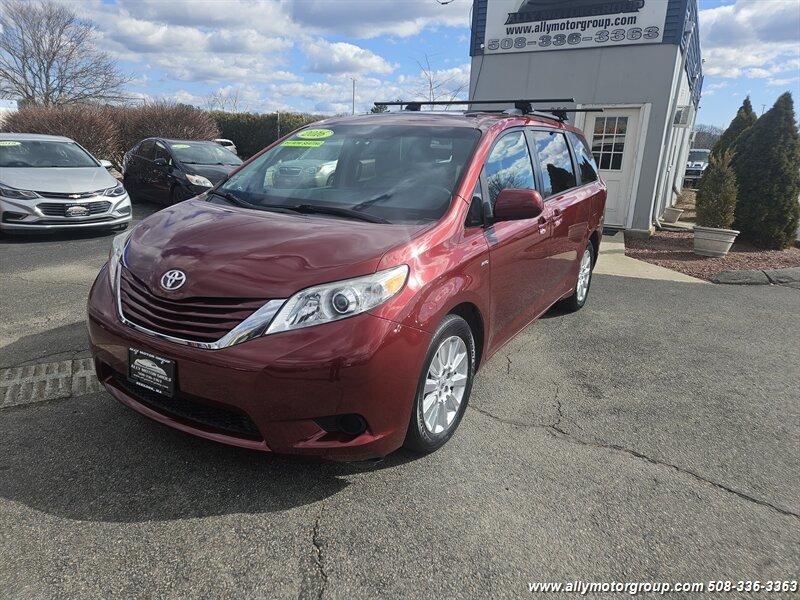 Thumbnail image of 2016 Toyota Sienna at Ally Motor Group