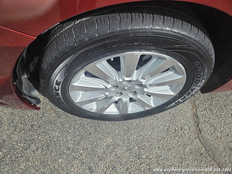 Thumbnail image of 2016 Toyota Sienna at Ally Motor Group
