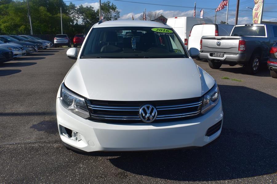 Thumbnail image of 2016 Volkswagen Tiguan at 112 Auto Plaza