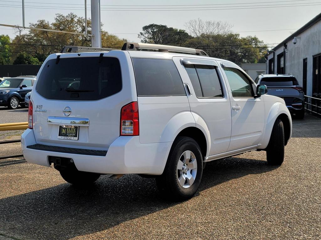 Thumbnail image of 2012 Nissan Pathfinder at Elite Motors LLC