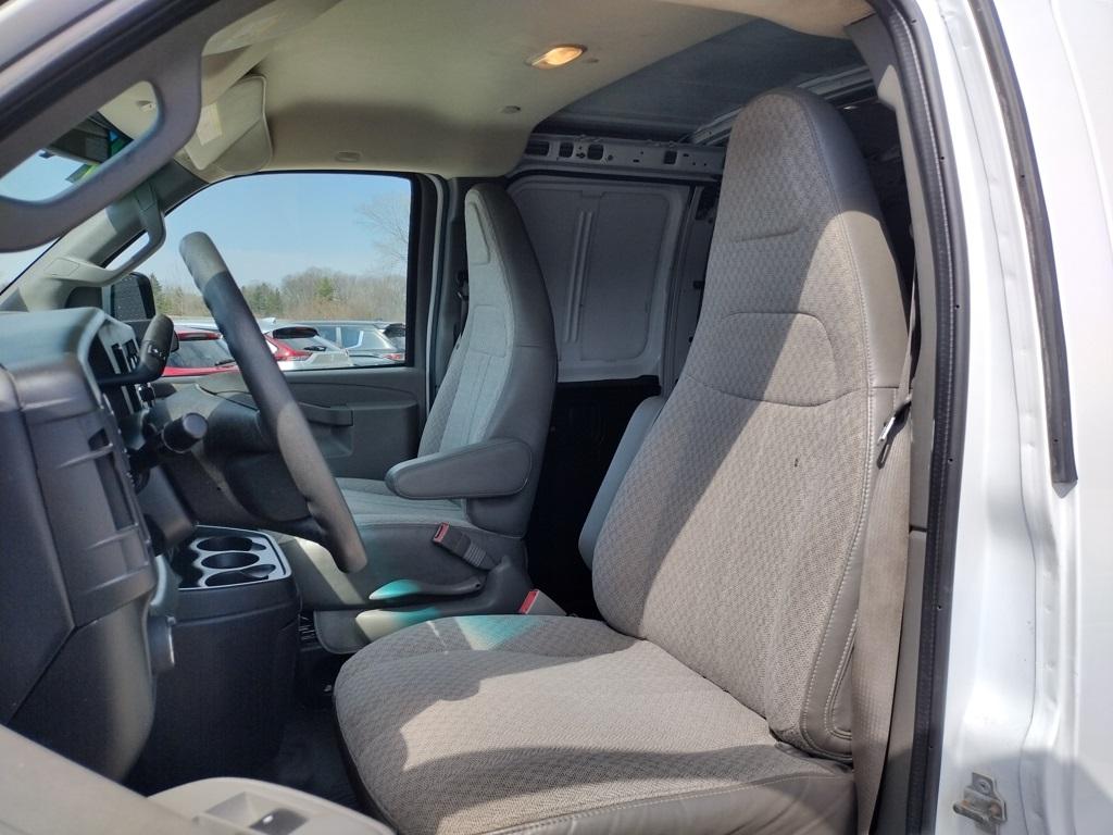 Thumbnail image of 2017 Chevrolet Express at Grand Blanc Mitsubishi