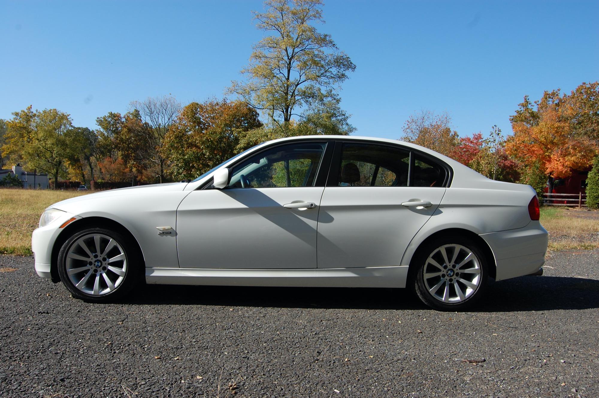 Thumbnail image of 2011 BMW 3 Series at New Hope Auto Sales
