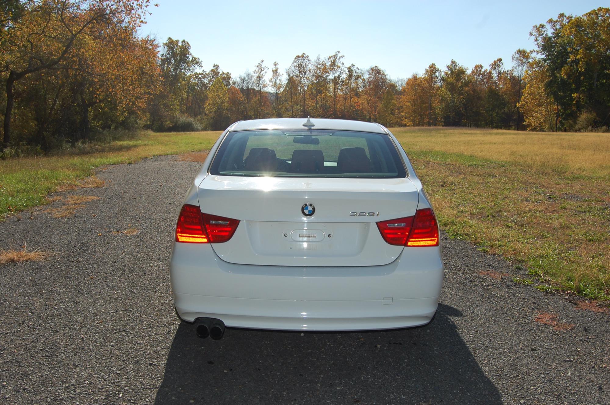 Thumbnail image of 2011 BMW 3 Series at New Hope Auto Sales