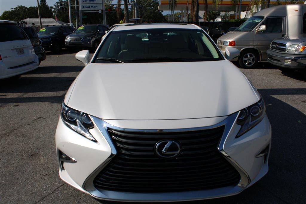 Thumbnail image of 2017 Lexus ES 350 at Dewitt Motors